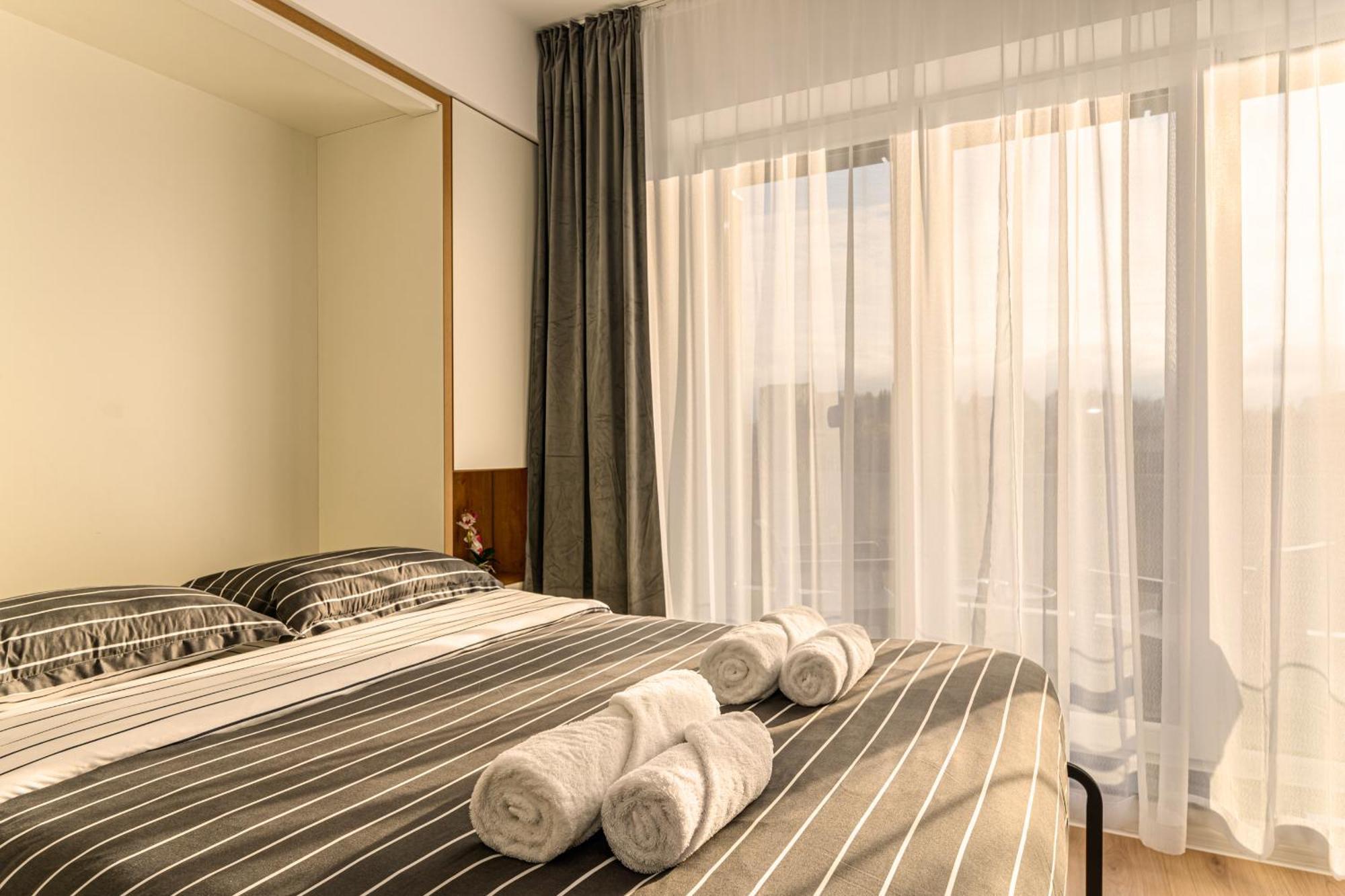Luxury Landing Apartments Complex Qualis บราชอฟ ภายนอก รูปภาพ